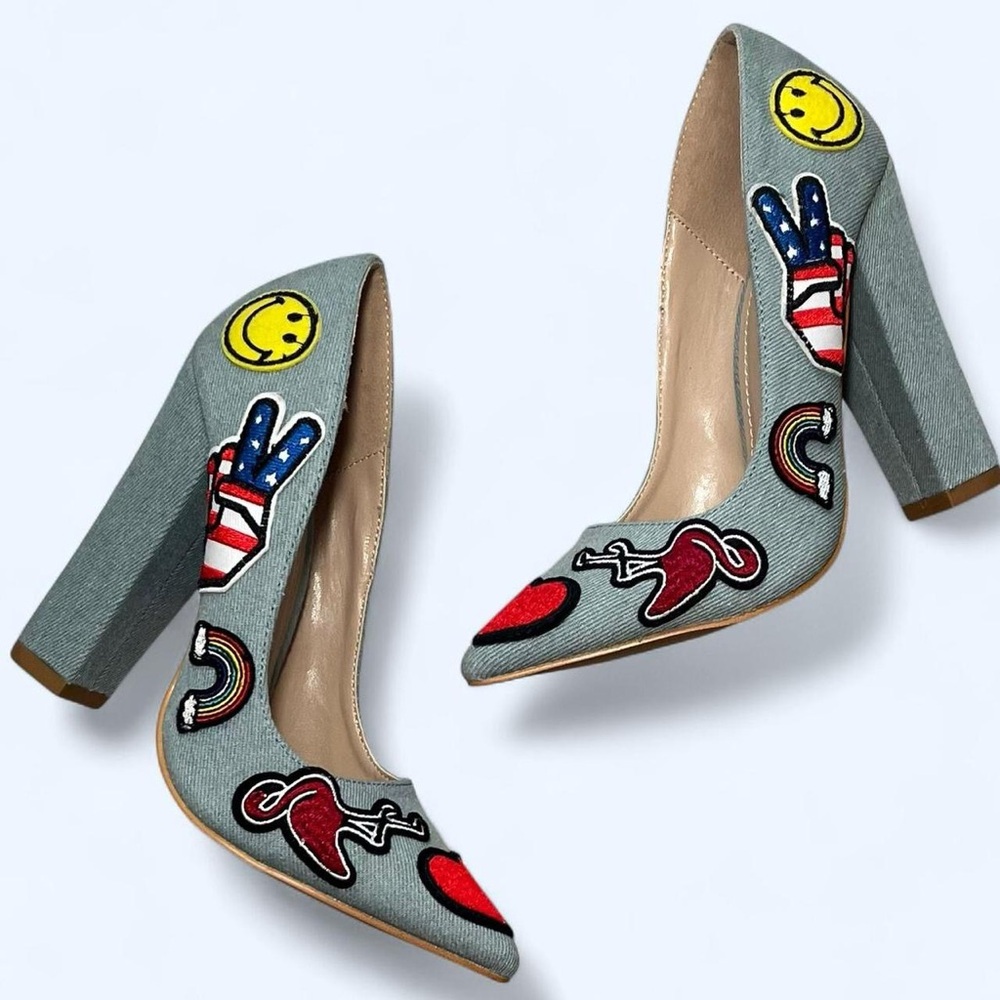 Size 6.5 Blue Jean Denim Red Hearts ♥️ 🌈 Patches Pointed Closed Toe Block Heels